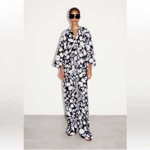 Zara bloggers favorite floral print linen blend set top S pants L resort